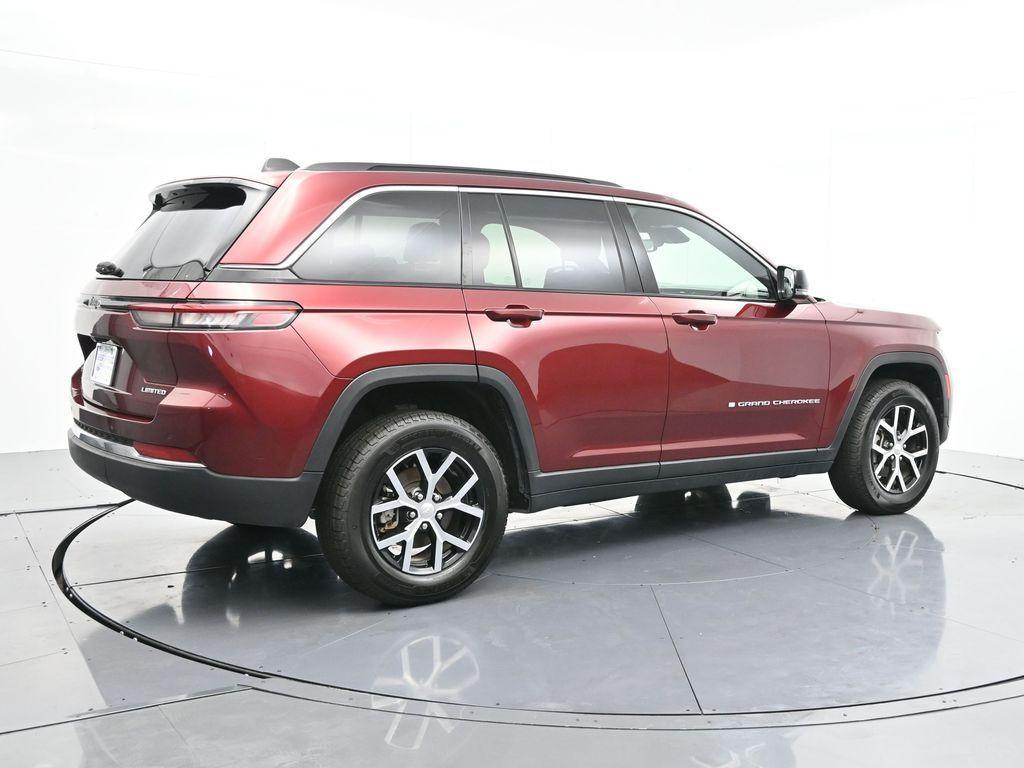 used 2024 Jeep Grand Cherokee car, priced at $30,987