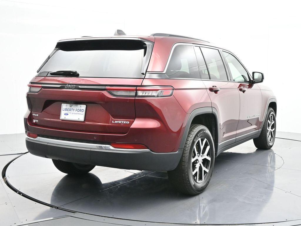 used 2024 Jeep Grand Cherokee car, priced at $30,987