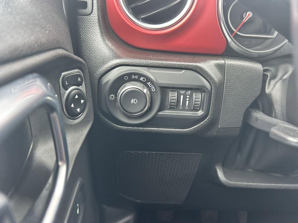 used 2022 Jeep Wrangler Unlimited car, priced at $32,297