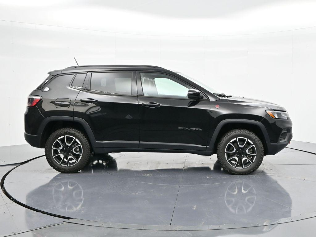 used 2024 Jeep Compass car, priced at $25,324