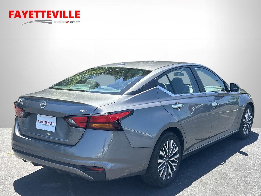 used 2023 Nissan Altima car, priced at $19,287