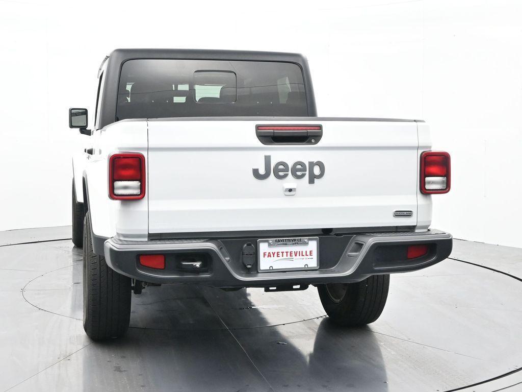 used 2023 Jeep Gladiator car, priced at $27,587