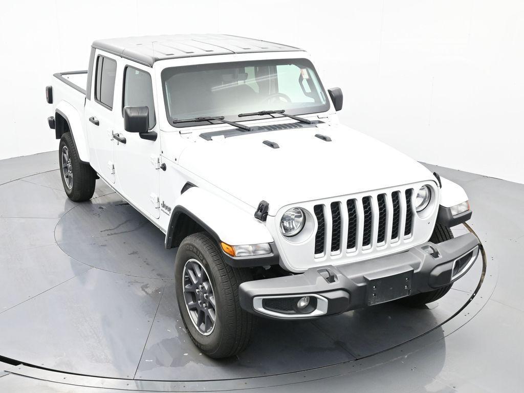 used 2023 Jeep Gladiator car, priced at $27,587