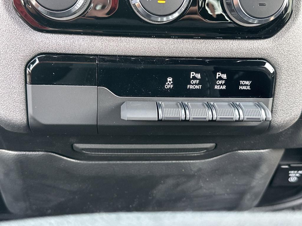 new 2025 Ram 1500 car