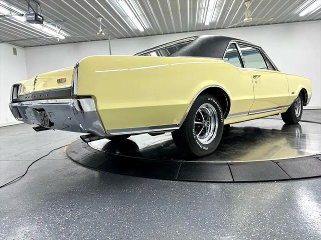 used 1967 Oldsmobile 442 car, priced at $59,900