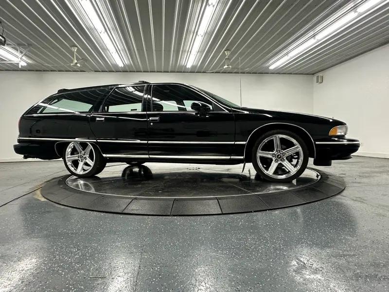 used 1993 Chevrolet Caprice Classic car, priced at $29,900