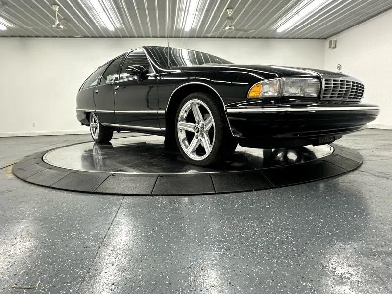 used 1993 Chevrolet Caprice Classic car, priced at $29,900