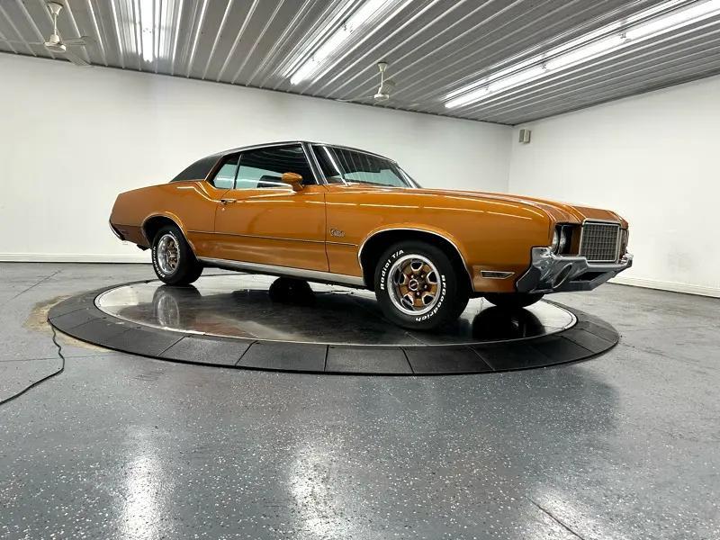 used 1972 Oldsmobile Cutlass Supreme car, priced at $44,900