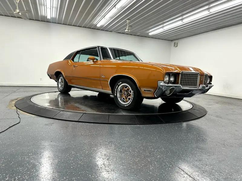used 1972 Oldsmobile Cutlass Supreme car, priced at $44,900