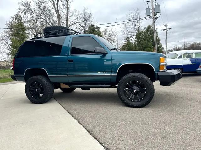 used 1995 Chevrolet Tahoe car, priced at $29,900