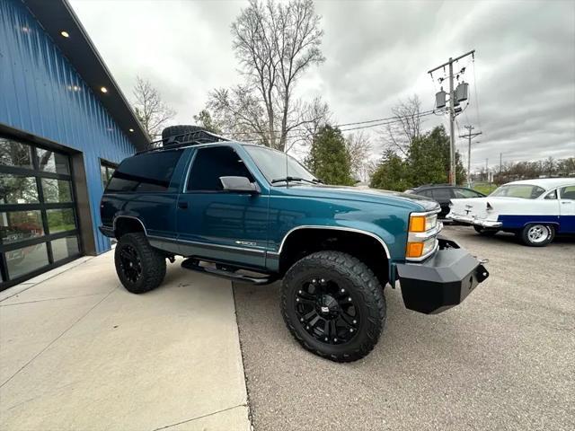 used 1995 Chevrolet Tahoe car, priced at $29,900