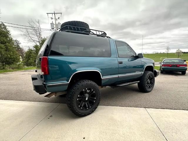 used 1995 Chevrolet Tahoe car, priced at $29,900