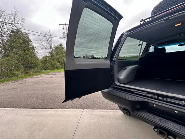 used 1995 Chevrolet Tahoe car, priced at $29,900