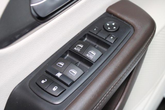 used 2017 Chrysler Pacifica car, priced at $14,712