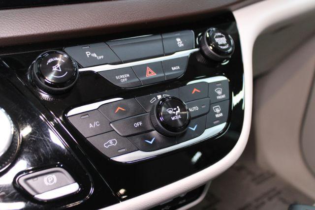 used 2017 Chrysler Pacifica car, priced at $14,712