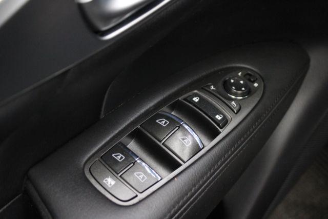 used 2015 INFINITI Q70 car, priced at $17,990