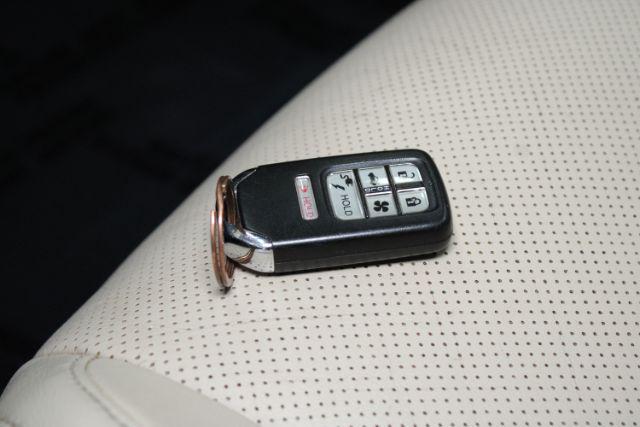 used 2018 Honda Clarity Plug-In Hybrid car, priced at $20,799