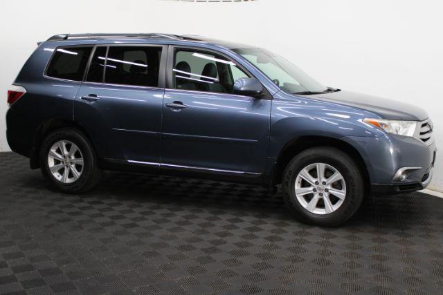 used 2013 Toyota Highlander car, priced at $13,812