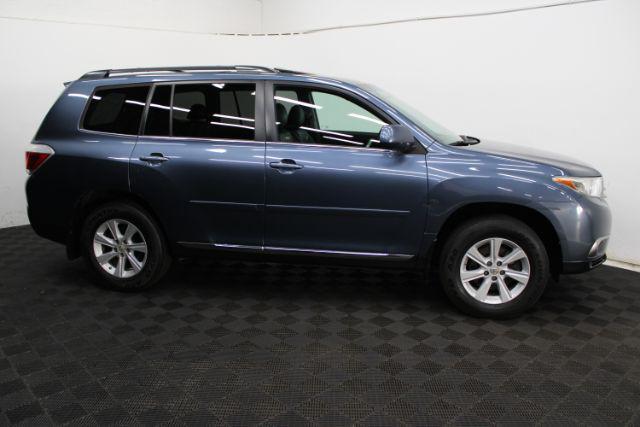 used 2013 Toyota Highlander car, priced at $13,812