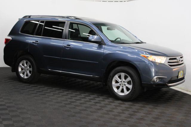 used 2013 Toyota Highlander car, priced at $13,812