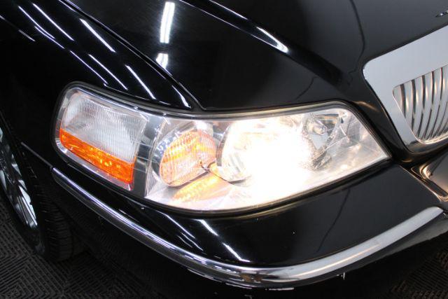 used 2008 Lincoln Town Car car, priced at $14,811