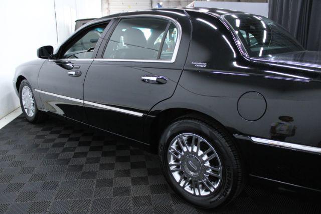 used 2008 Lincoln Town Car car, priced at $14,811