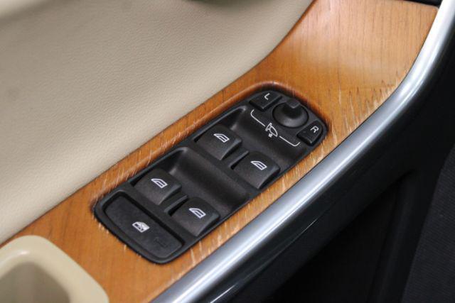 used 2017 Volvo XC60 car, priced at $13,811