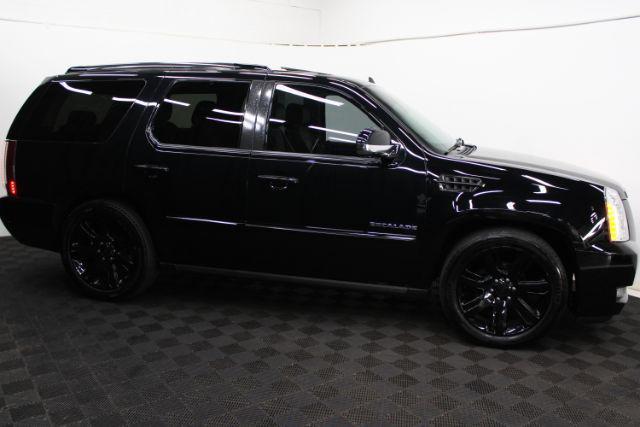 used 2014 Cadillac Escalade car, priced at $22,412