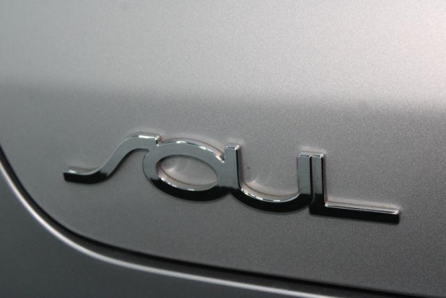 used 2021 Kia Soul car, priced at $13,412