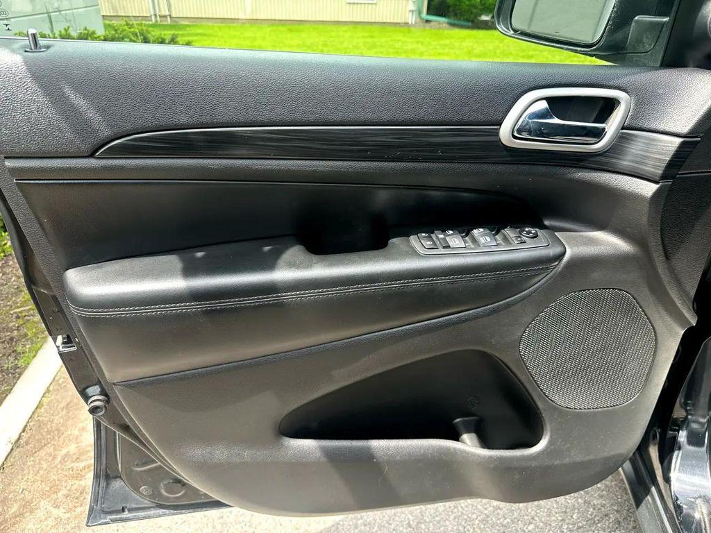 used 2019 Jeep Grand Cherokee car, priced at $17,695