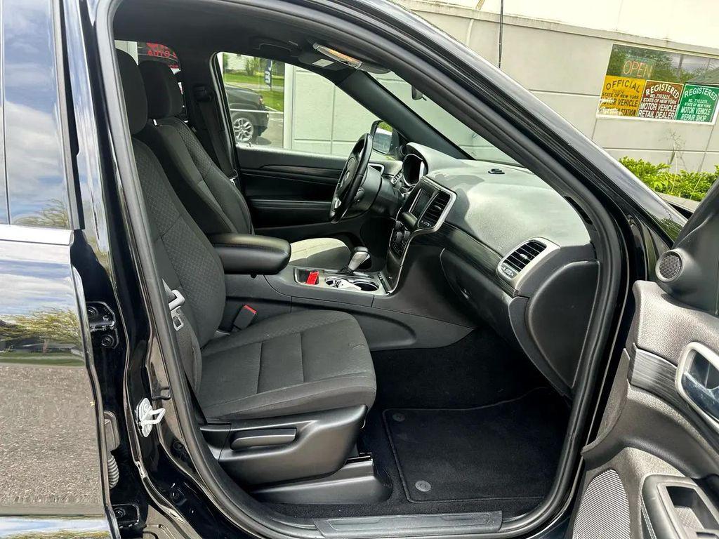 used 2019 Jeep Grand Cherokee car, priced at $17,695