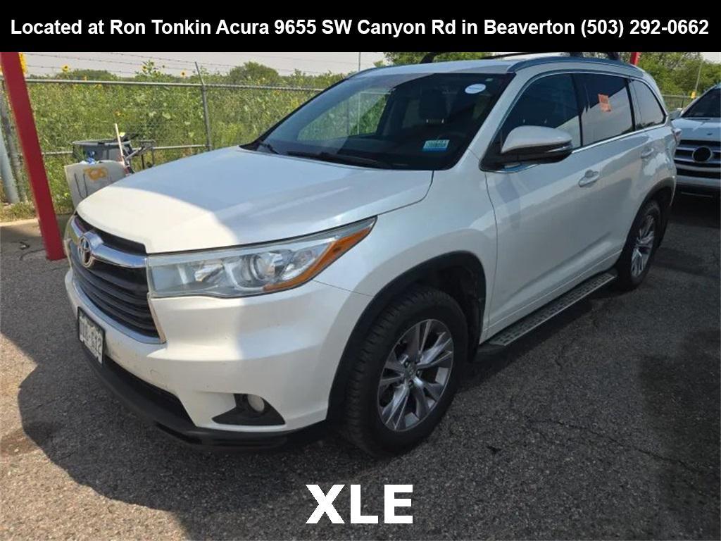 used 2015 Toyota Highlander car, priced at $19,995