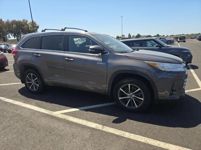 used 2017 Toyota Highlander Hybrid car, priced at $28,995