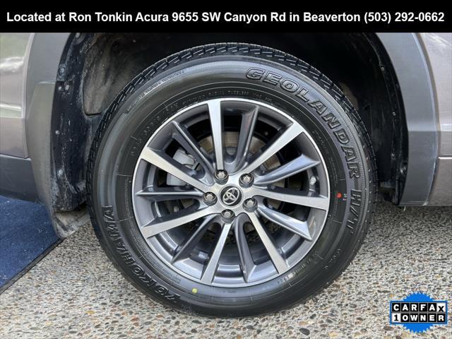 used 2017 Toyota Highlander Hybrid car, priced at $28,995