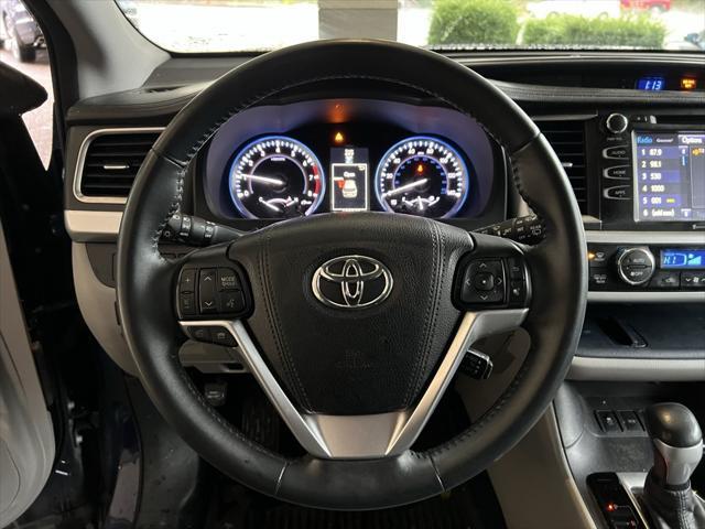 used 2016 Toyota Highlander car, priced at $18,995