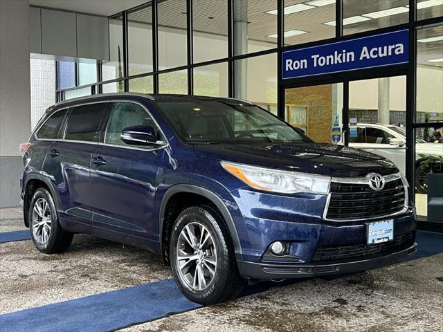 used 2016 Toyota Highlander car, priced at $18,995