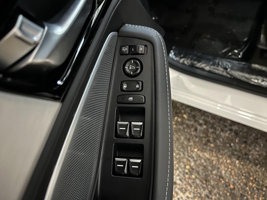 new 2026 Acura MDX car, priced at $61,350