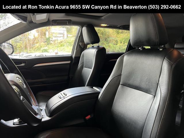 used 2019 Toyota Highlander car, priced at $25,495