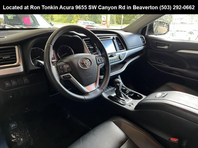 used 2019 Toyota Highlander car, priced at $25,495