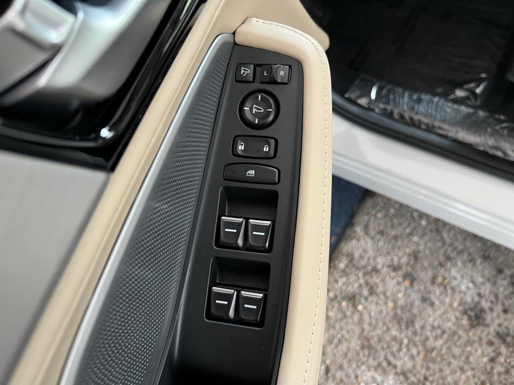 new 2026 Acura MDX car, priced at $61,350