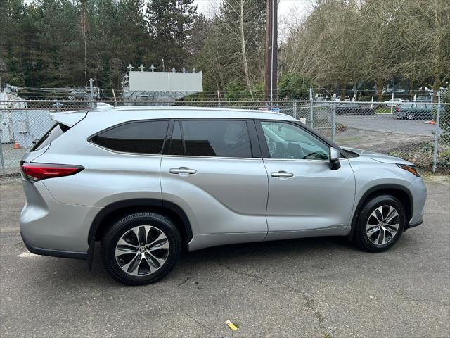 used 2022 Toyota Highlander Hybrid car, priced at $36,950