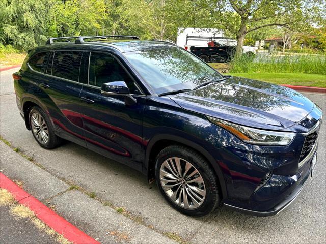 used 2021 Toyota Highlander car, priced at $42,995