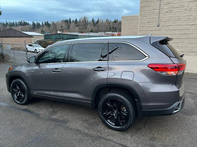 used 2017 Toyota Highlander Hybrid car, priced at $27,950