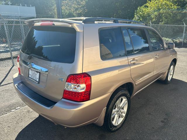 used 2006 Toyota Highlander Hybrid car, priced at $11,995