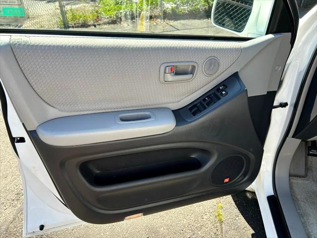used 2006 Toyota Highlander Hybrid car, priced at $10,995