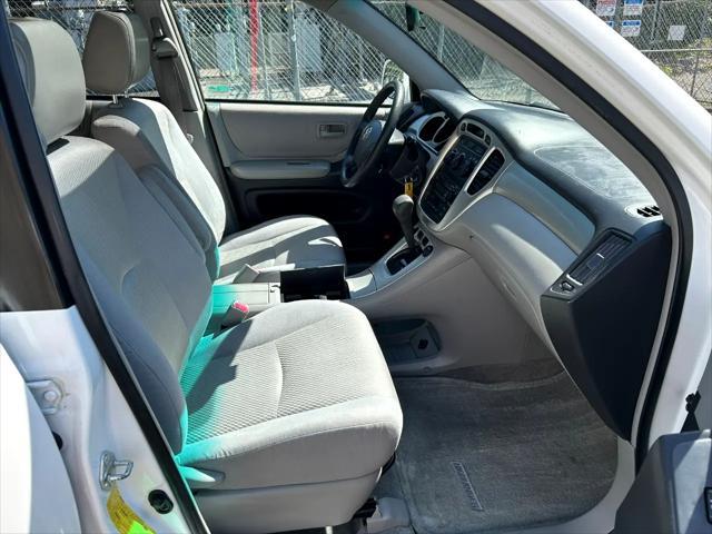 used 2006 Toyota Highlander Hybrid car, priced at $10,995