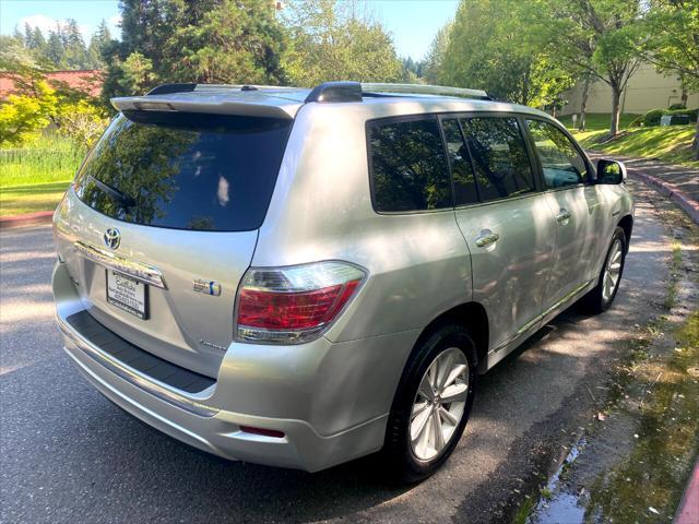 used 2012 Toyota Highlander Hybrid car, priced at $18,995