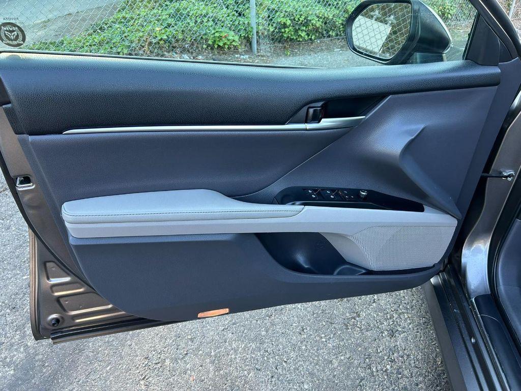 used 2019 Toyota Camry Hybrid car, priced at $23,995