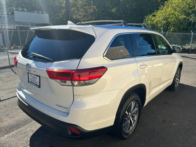 used 2018 Toyota Highlander car, priced at $27,995