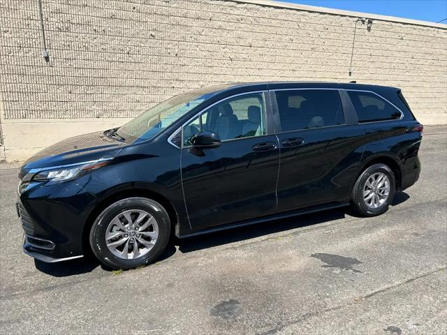 used 2022 Toyota Sienna car, priced at $37,950